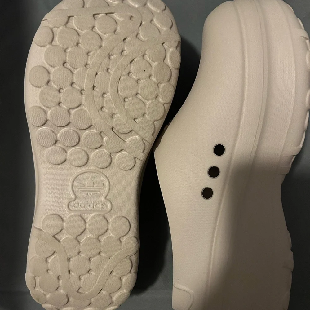 Adidas Women's Adifom Stan Smith Mules - Picture 7 of 9